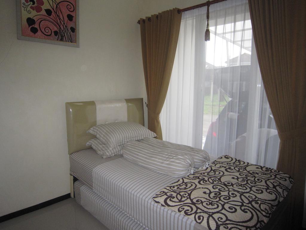 Villa Matahari Batu Batu  Bagian luar foto